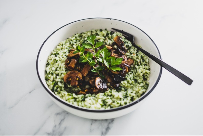 ZELENI RIŽOTO SA PERŠUNOM I PRAZILUKOM Preukusan i daće vam energije za ceo dan