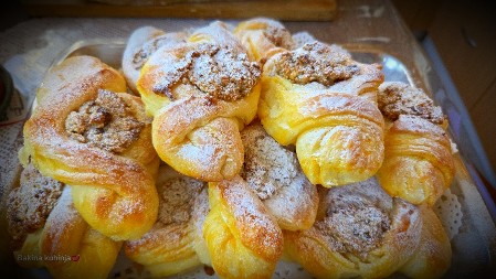 DANSKO PECIVO SA ORASIMA SA KANALA BAKINA KUHINJA Zamiriše cela kuća