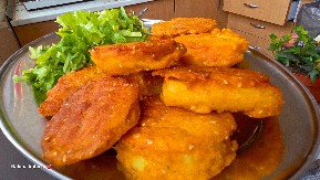 ZLATNI KROMPIR SA PIVOM I KURKUMOM U isto vreme i hrskav i slasan