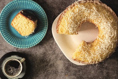 KUGLOF SA KOKOSOM ZA LEPO VREME Niko ne ostaje na jednom parčetu