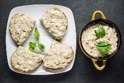 DOMAĆI NAMAZ OD JAJA I LUKA Toliko slasan i savršen za doručak ili večeru