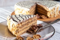 POSNA ESTERHAZI TORTA ZA PRAVE SLADOKUSCE Kremasta i jednostavna