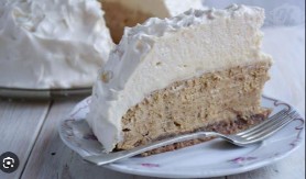 BRZA KEKS TORTA SE TOPI U USTIMA Nema ko će ostati na samo jednom parčetu