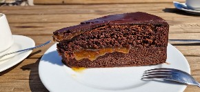 KOLAČ SA ORASIMA I DŽEMOM MILUJE NEPCA Nećete moći da prestanete da jedete