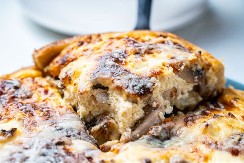 PITICE SA PEČURKAMA PREPUNA HRSKAVIH KORA I SOČNOG FILA Ovakve niste jeli