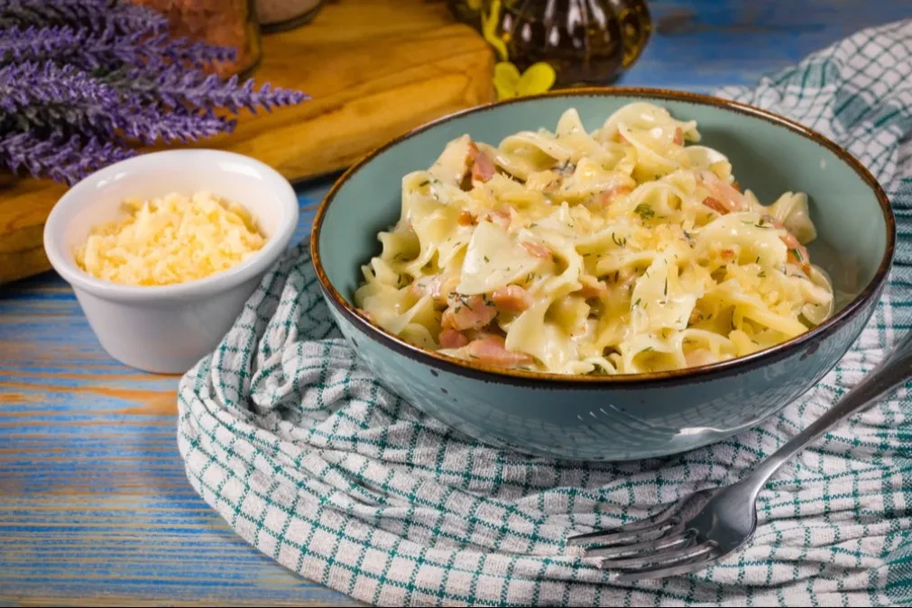 FLEKICE SA KISELIM KUPUSOM I KOBASICAMA Jednostavne, a sočne 