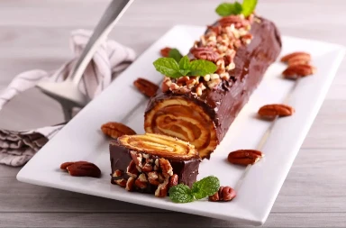 ČOKOLADNI ROLAT SA KARAMELOM GOTOV OČAS POSLA Bićete oduševljeni