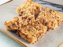 KOLAČ OD OVSENIH PAHULJICA I BANANA Oduvaće vas svakim zalogajem