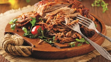 CEPKANI SVINJSKI VRAT SA SOJA SOSOM I MEDOM Gurmanluk u svakom zalogaju