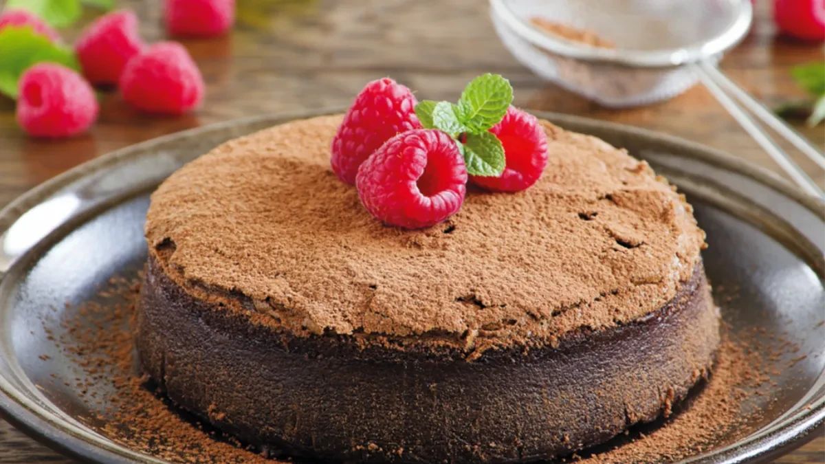 SLADOLED TORTA I KREMASTA I BRZA Sladi i ledi u isto vreme, a nikad lakša priprema