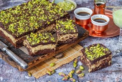 ČOKOLADNE DUBAI KOCKE SE TOPE U USTIMA Sve domaćice poludele za njima