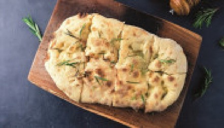 FOKAČA SA RUZMARINOM PO ITALIJANSKOM RECEPTU Oboriće vas s nogu