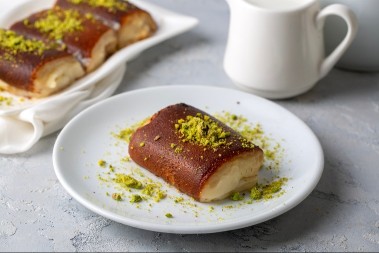 KAZANDIBI UKUSOM BUDI SVA ČULA Sladak i jednostavan, topi se u ustima