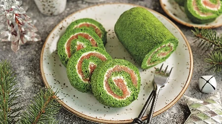 ROLAT SA SPANAĆEM NEMA KO NE VOLI Prvi nestane sa praznične trpeze