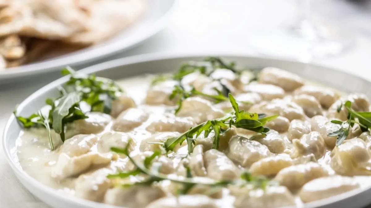 NJOKE U PAVLAKA SOSU KAO IZ RESTORANA Jelo koje obožavaju Italijani,a evo zašto