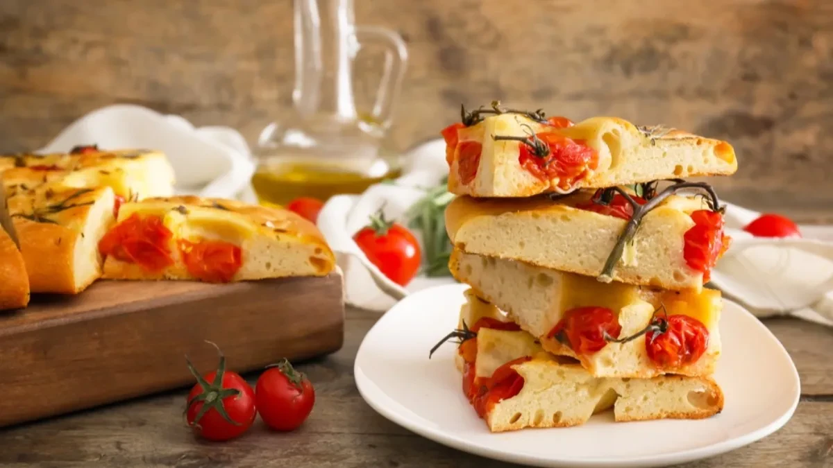 FOKAČA NA DOMAĆI NAČIN Idealna za doručak, užinu ili kao prilog uz glavno jelo