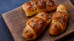 JOGURT KIFLICE SE LISTAJU KAO KNJIGA A sutradan su podjednako mekane