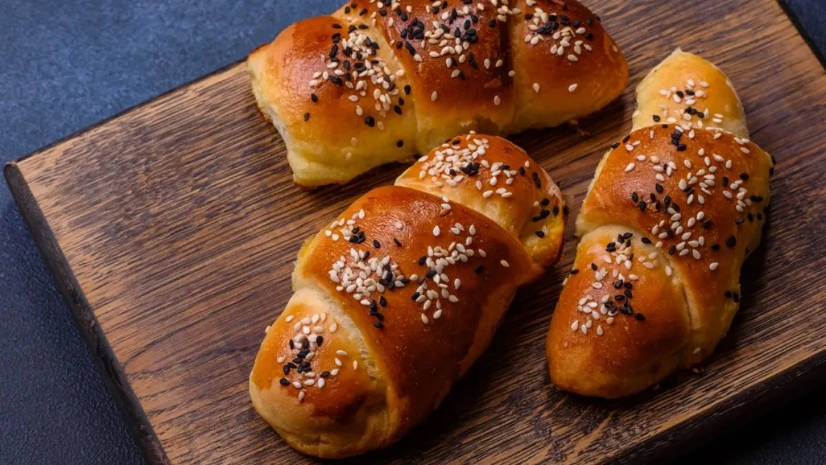 JOGURT KIFLICE SE LISTAJU KAO KNJIGA A sutradan su podjednako mekane