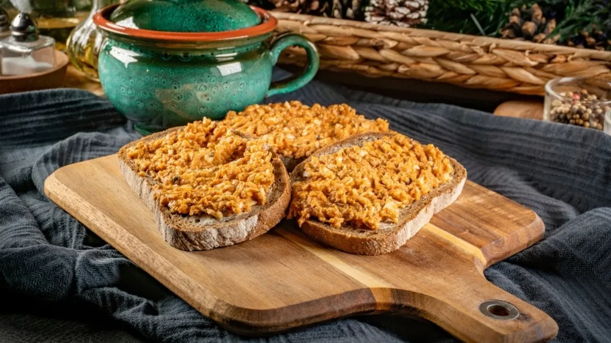 ISKORISTITE JAJA OD USKRSA I NAPRAVITE KREMASTU PAŠTETU Pojede se u slast