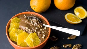 KREMASTI PUDING ZA IZNENADNE GOSTE Savršen spoj gorke čokolade i citrusa