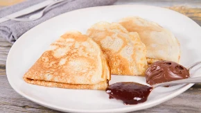 NEODOLJIVE PALAČINKE SA DŽEMOM I KREMOM Podsećaju na one iz Skadarlije