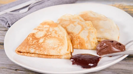 NEODOLJIVE PALAČINKE SA DŽEMOM I KREMOM Podsećaju na one iz Skadarlije