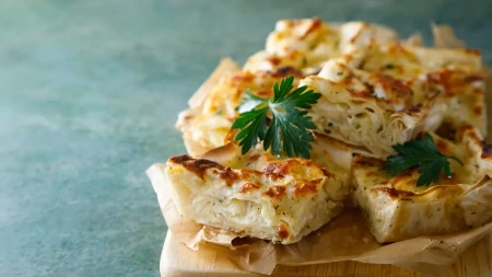 TRIK BAKE IZ KOMŠILUKA ZA VAZDUŠASTU GIBANICU Nikad vam ne bi pao na pamet