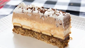 NAJLEPŠA KINDER TORTA Pravi se maltene sama, a polovina se pojede u kalupu