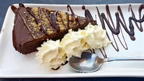 BRZI LEPLJIVI ČOKOLADNI KOLAČ Šveđani ga prave baš ovako i super uz kafu