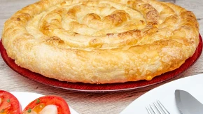 RECEPT KOJI JE ZALUDEO SVE Sočna pita sa sirom zbog koje ćete zaboraviti burek
