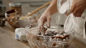 SVAKA DOMAĆICA TREBA DA ZNA Zlatna pravila profesionalnih poslastičara za pripremu kolača