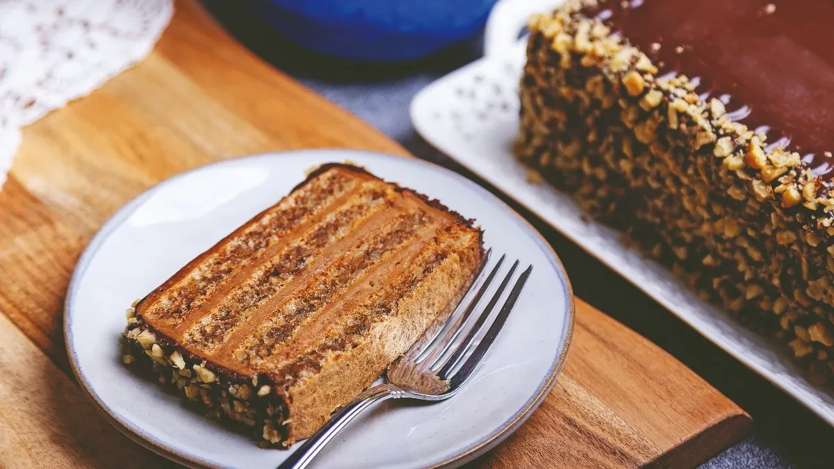 TRADICIONALNA REFORMA KLASIK SRPSKE KUHINJE Savršen spoj čokolade i oraha