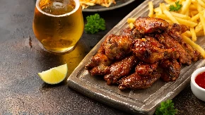 KRILCA U PIVU PRVA NESTAJU SA STOLA Naprave se lako, a meso se lepi za prste