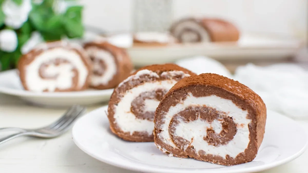 KOKOS ROLAT PRVI NESTAJE SA TRPEZE Vole ga svi od 7 do 107 godina