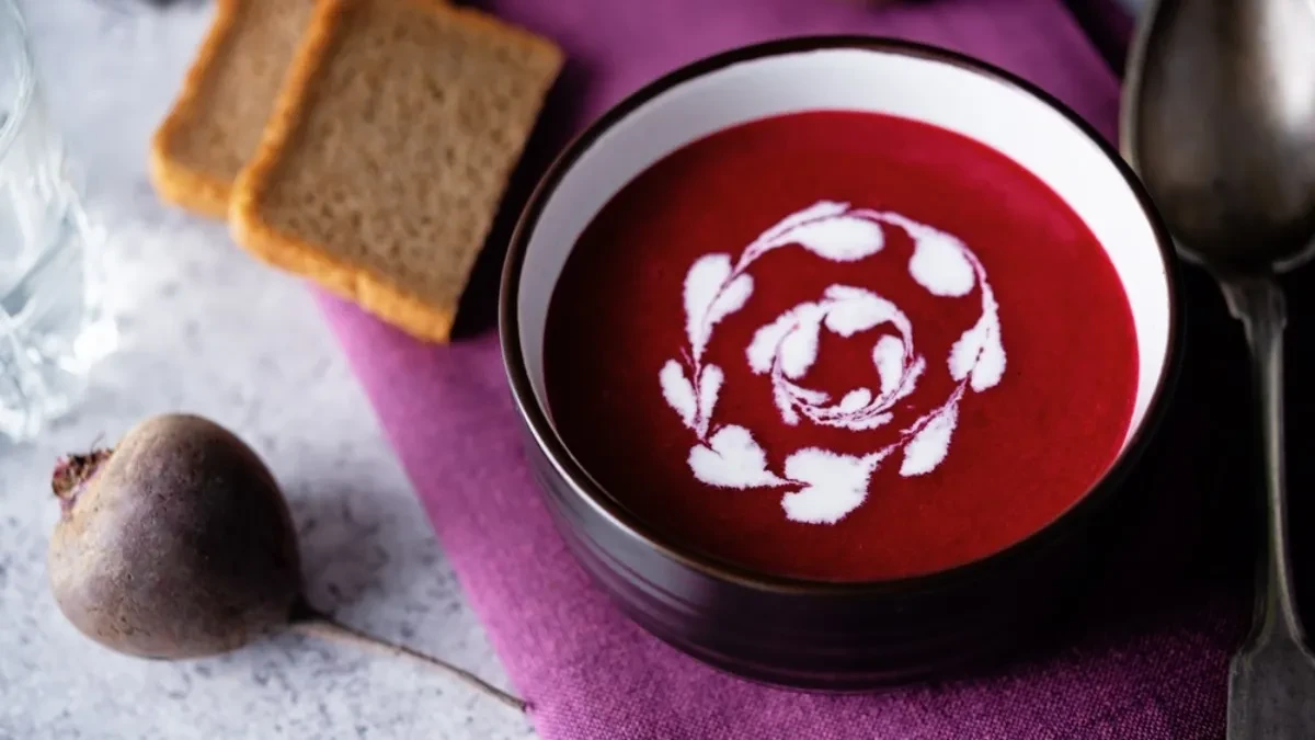 DOMAĆA ČORBA OD CVEKLE JAČA KRVNU SLIKU Daće vam energije za ceo dan