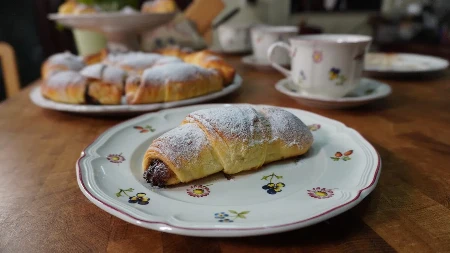 LJUBICINE PRETRVENE KIFLICE MEKANE KAO DUŠA Trebaće vam dupla mera