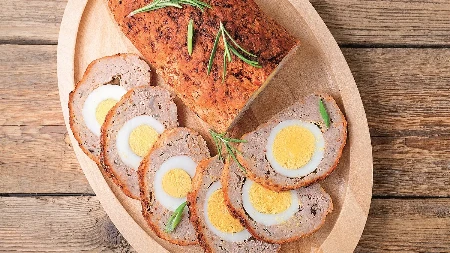 Punjeni rolat sa jajima za Prvi maj otvara apetit A baš dobro ide uz roštilj