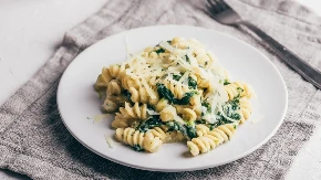 POSNA PASTA SA SPANAĆEM DONOSI DUH ITALIJE Zasitna i mami na porciju više