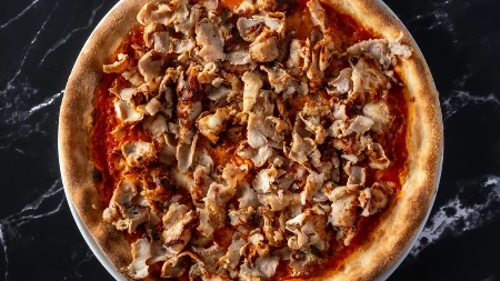 PICA SA ĆEVAPIMA BUDI SVA ČULA Savršen spoj italijanske i balkanske kuhinje