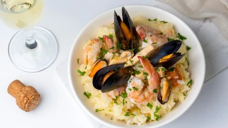 NAJBOLJI RIŽOTO SA PLODOVIMA MORA Duh Mediterana i tiha raskoš u jednom