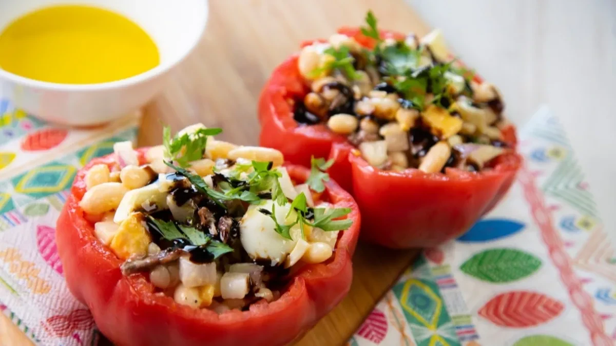 PUNJENI PARADAJZ SA PIRINČEM I PASULJEM Najlepše posno jelo na vodi