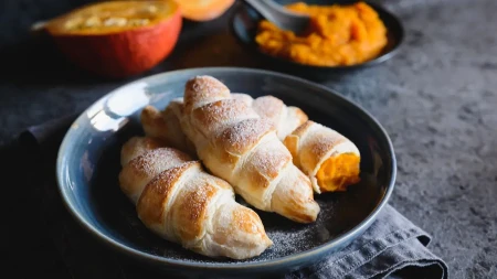 BRZE KIFLICE SA BUNDEVOM SAVRŠENE ZA JUTRO Samo dodajte šoljicu kafe