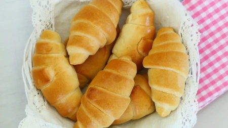Kiflice sa jogurtom bolje nego iz pekare Listaju se kao knjiga, a biće mekane i sutra