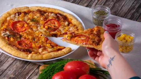 Bezglutenska pica po receptu fitnes trenera Mnogo zdravija,  a podjednako ukusna