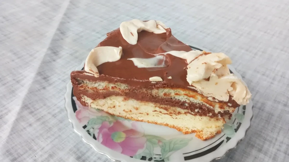 Čokoladni kolač sa bananama bolji od svake torte: Jede se iz pleha, sve dok vam ne pozli