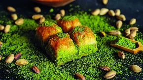 Baklava sa pistaćima hipnotiše ukusom: Zlatne korice i prefinjena slatkoća
