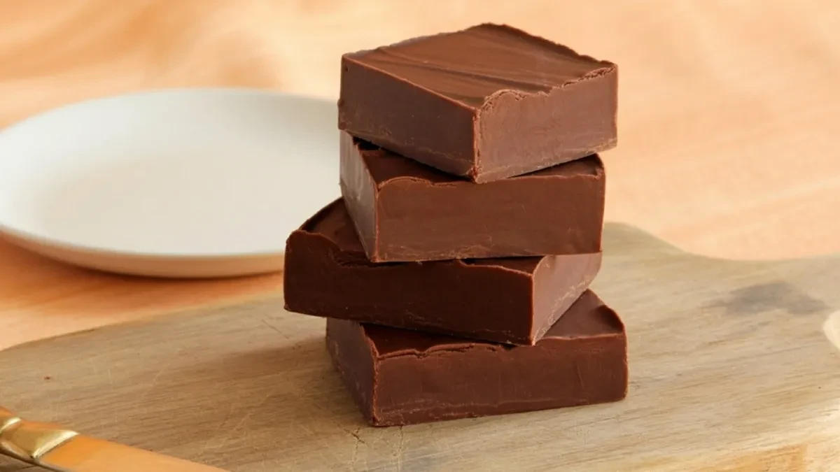 Čokoladne kocke sa keksom za lenje domaćice: Ukusa kao san, pohvale same pljušte