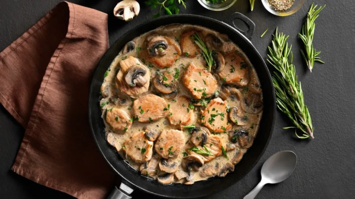 Ćufte u kremastom sosu od pečuraka Mirisne i slasne, baš kao one iz restorana