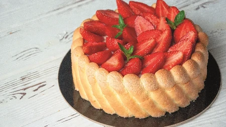 Šarlota torta za lenje domaćice i opušteni vikend: Gotova dok pristavite kafu