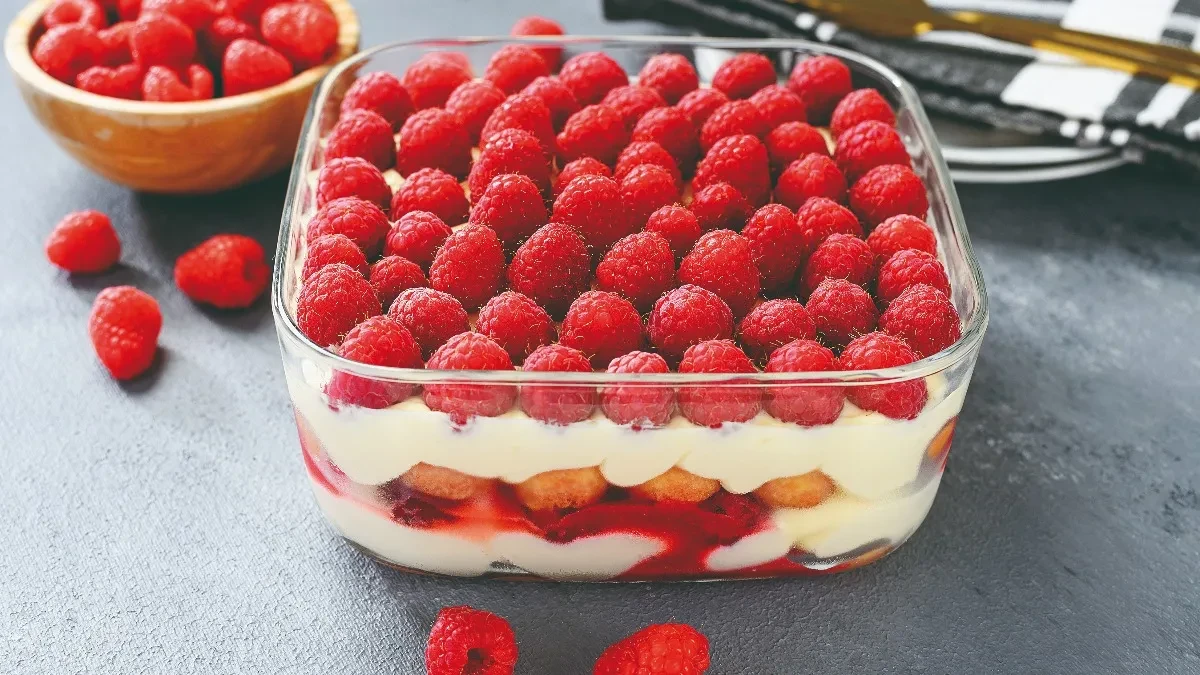 Tiramisu s malinama savršen za vikend uživanje:Harnonija voća i omiljenog napitka